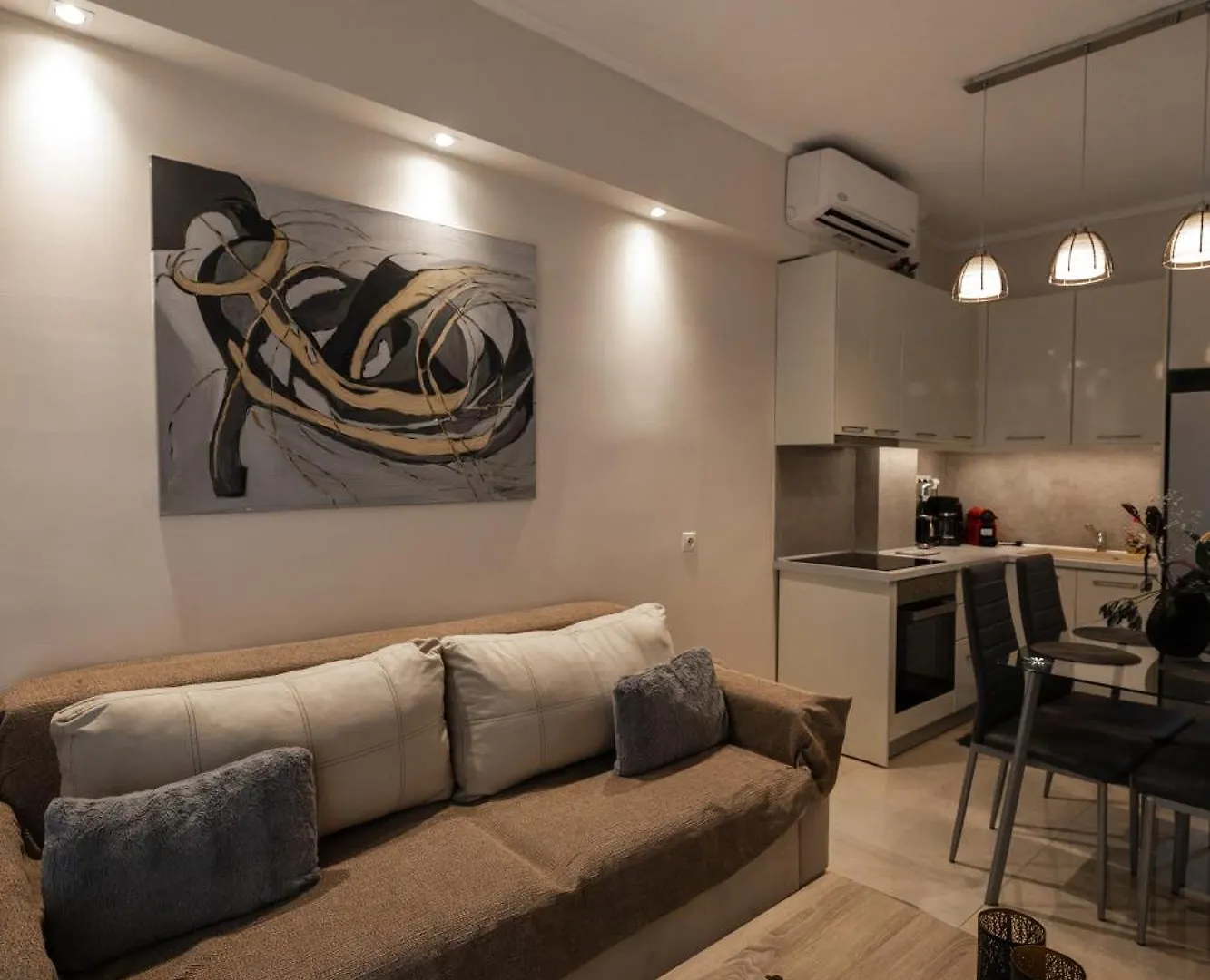 Apartment Urban Luxury By Infox Suites Thessaloniki